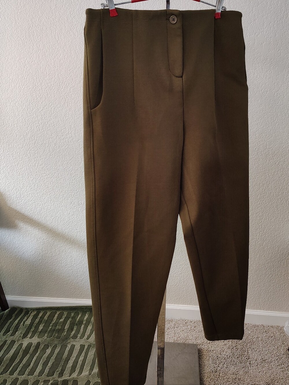 Ruti Green Elastic Waist Pants Size 04 Small Front Tapered